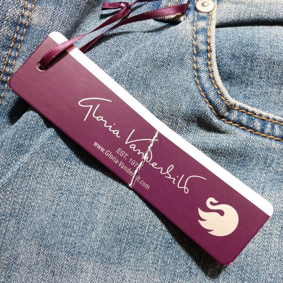 Gloria Vanderbilt Women's Rose Bouquet Embroidered Tapered Fit Jeans 14P Petite - Picture 10 of 12